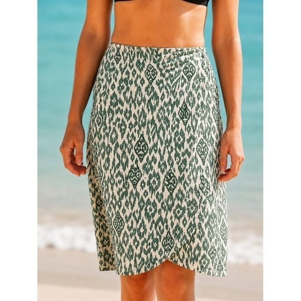 Ripskirt Hawaii Green Ikat Print Wrap Skirt Length 3 Nice Shins SZ Medium Beach